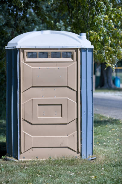 Best High-end porta potty rental  in Picayune, MS